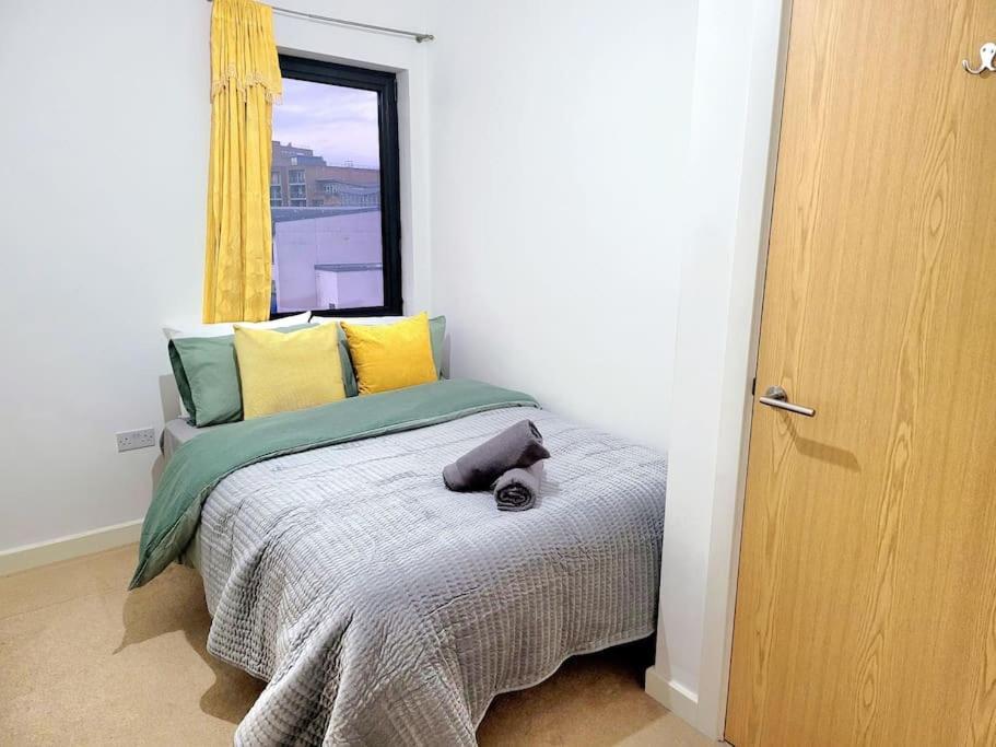 Battersea Power Station Suite Лондон Экстерьер фото